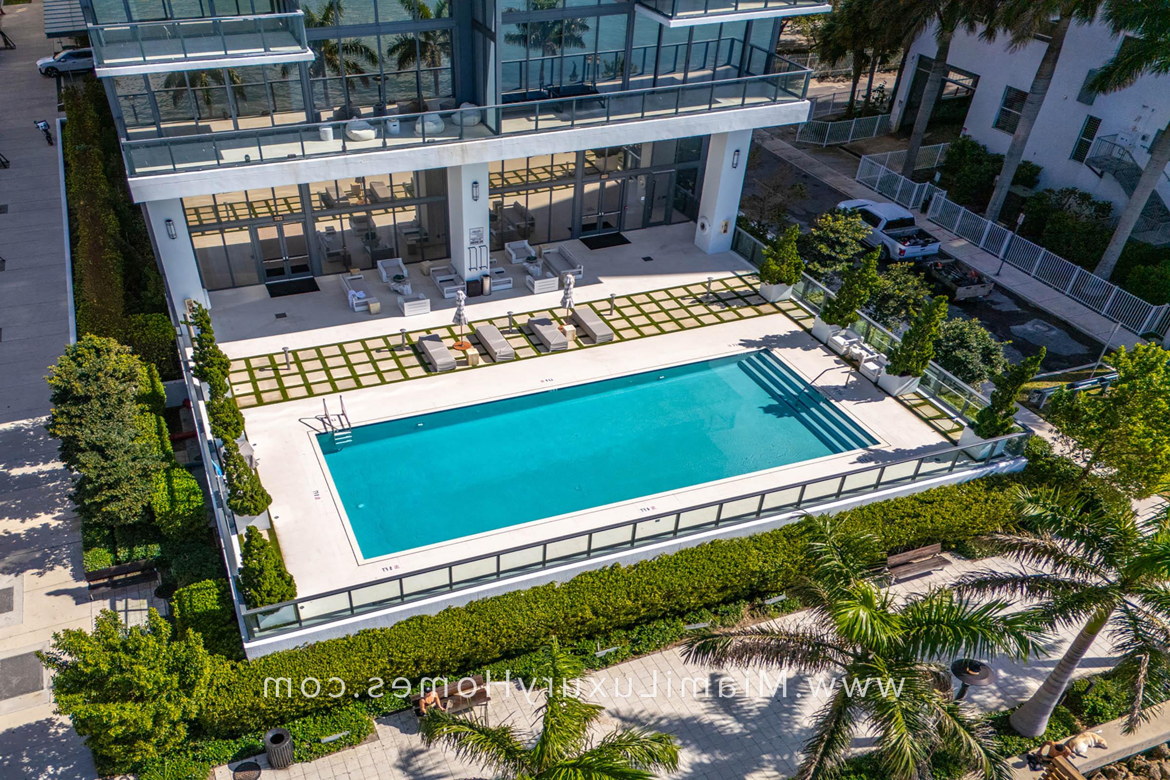 Elysee Edgewater Miami